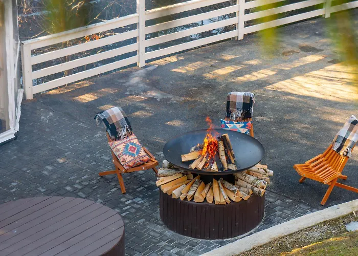 Freeman-4a 4місний з кухнею, терасою, грилем - на увесь перший поверх котеджу * Bukovel